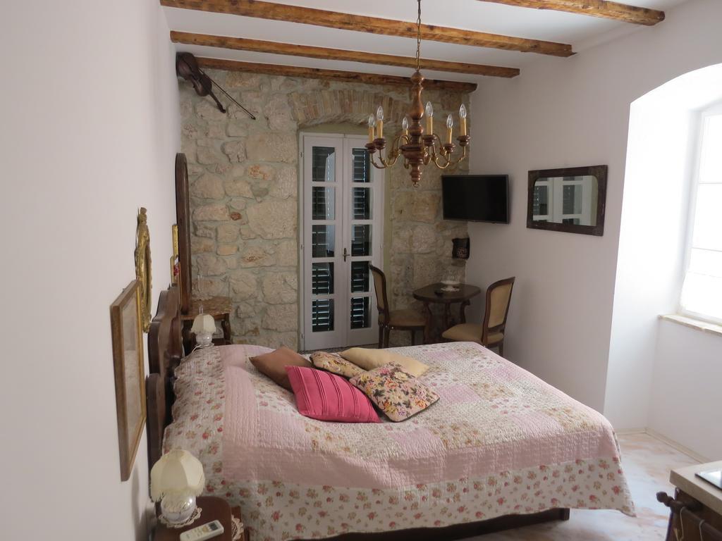 Apartment Authentic 1